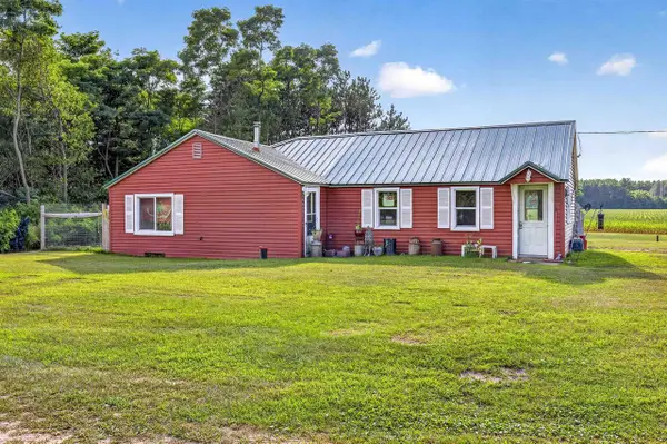 N3043 PIONEER ROAD, Clintonville, WI 54929