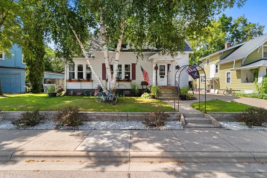 313 S WASHINGTON STREET, Shawano, WI 54166 - #2