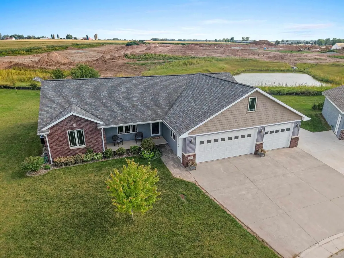 1028 MAPLE VISTA COURT, Seymour, WI 54165 - #1