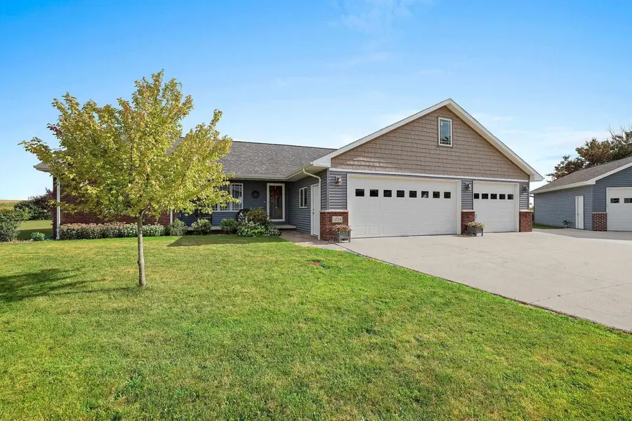 1028 MAPLE VISTA COURT, Seymour, WI 54165 - #3
