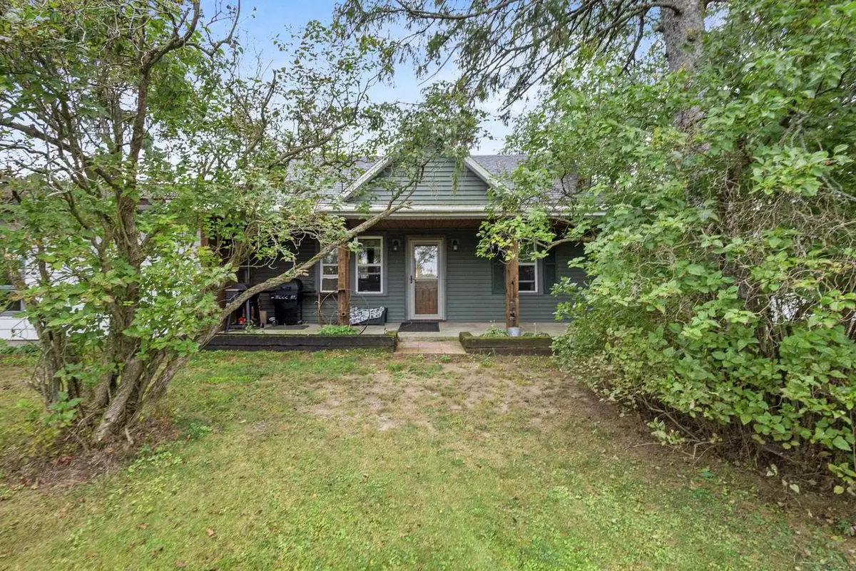 W5223 COUNTY RD 338, Wallace, MI 49893 - #1