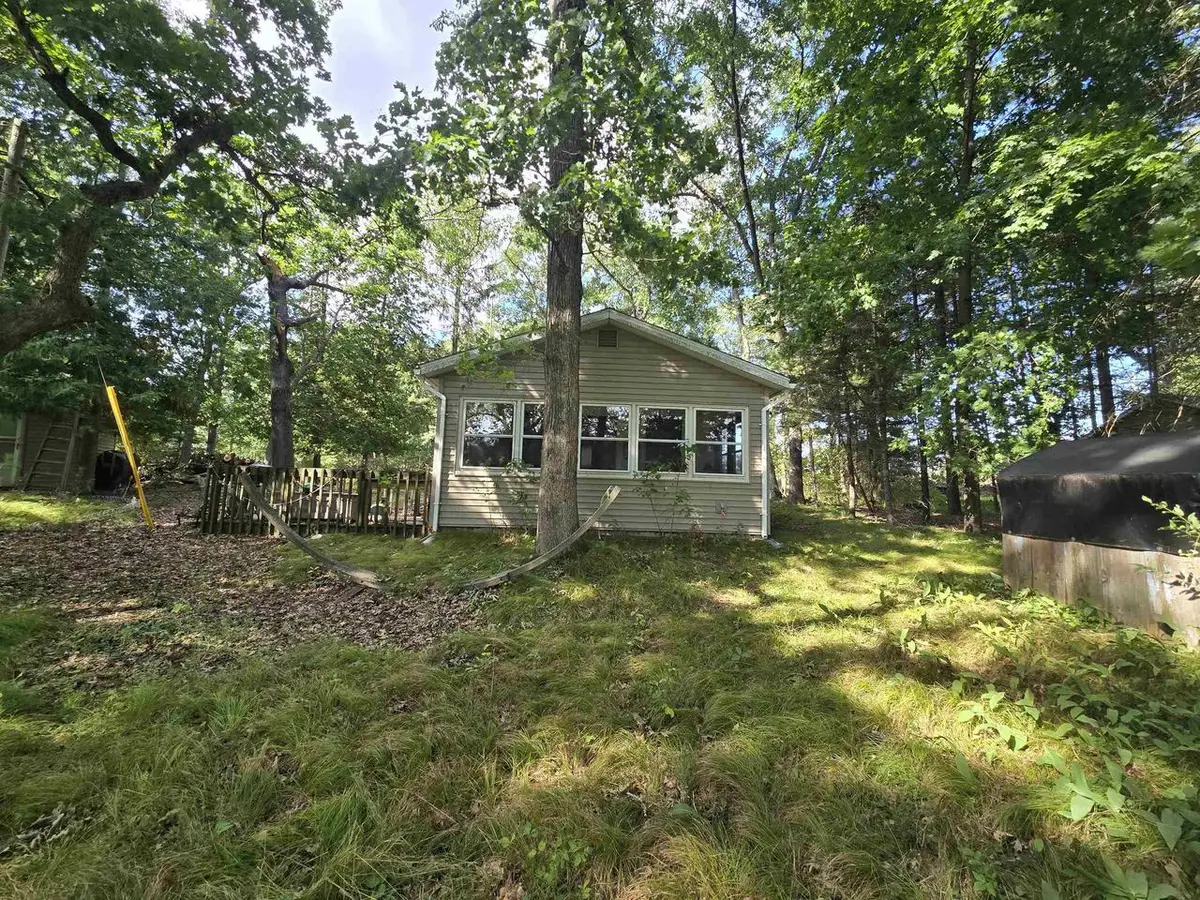 W11783 COUNTY ROAD GG, Hancock, WI 54943 - #1
