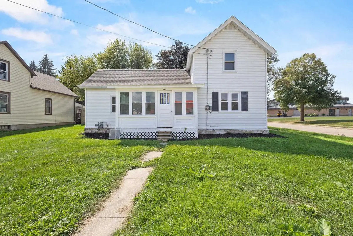 201 MONROE STREET, Waupun, WI 53963 - #1