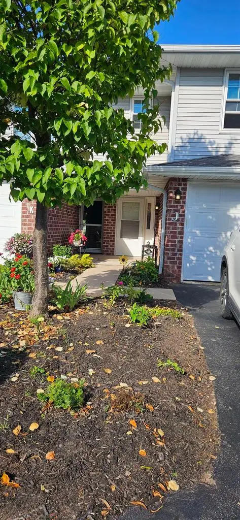 2579 TELLURIDE TRAIL  #J, Green Bay, WI 54313