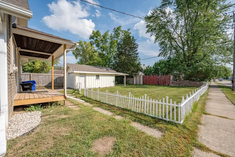733 W GRANT STREET, Appleton, WI 54914 - #3