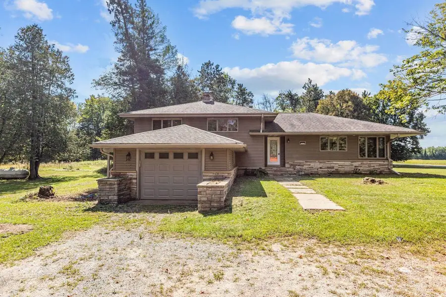N11822 COUNTY ROAD P, Iola, WI 54945 - #2