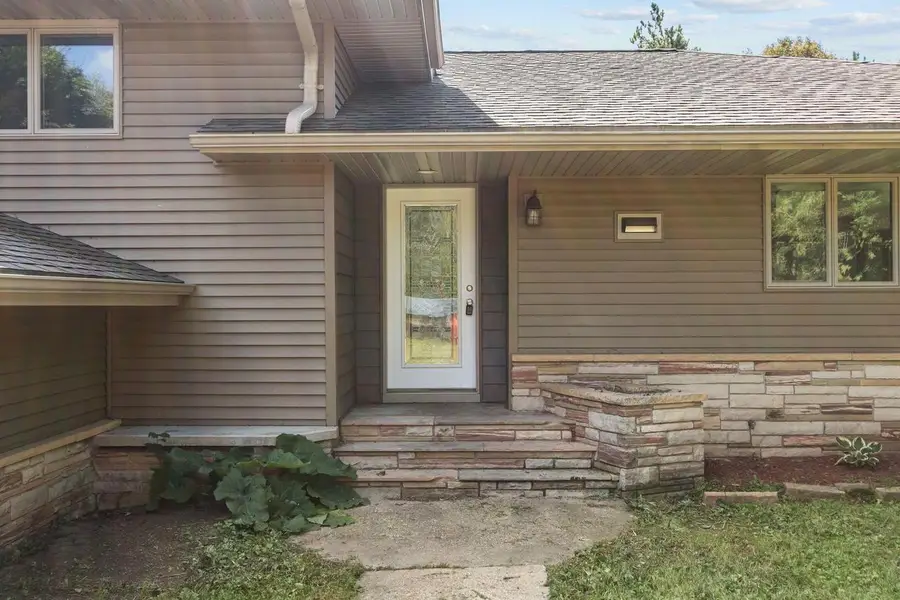 N11822 COUNTY ROAD P, Iola, WI 54945 - #3