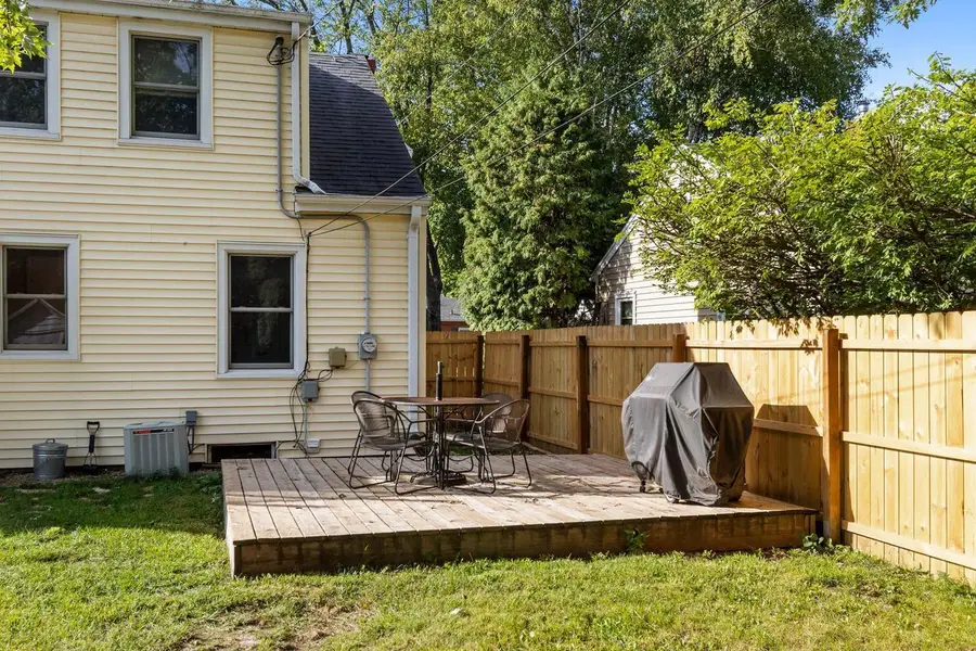 1018 E FRANCES STREET, Appleton, WI 54911 - #3