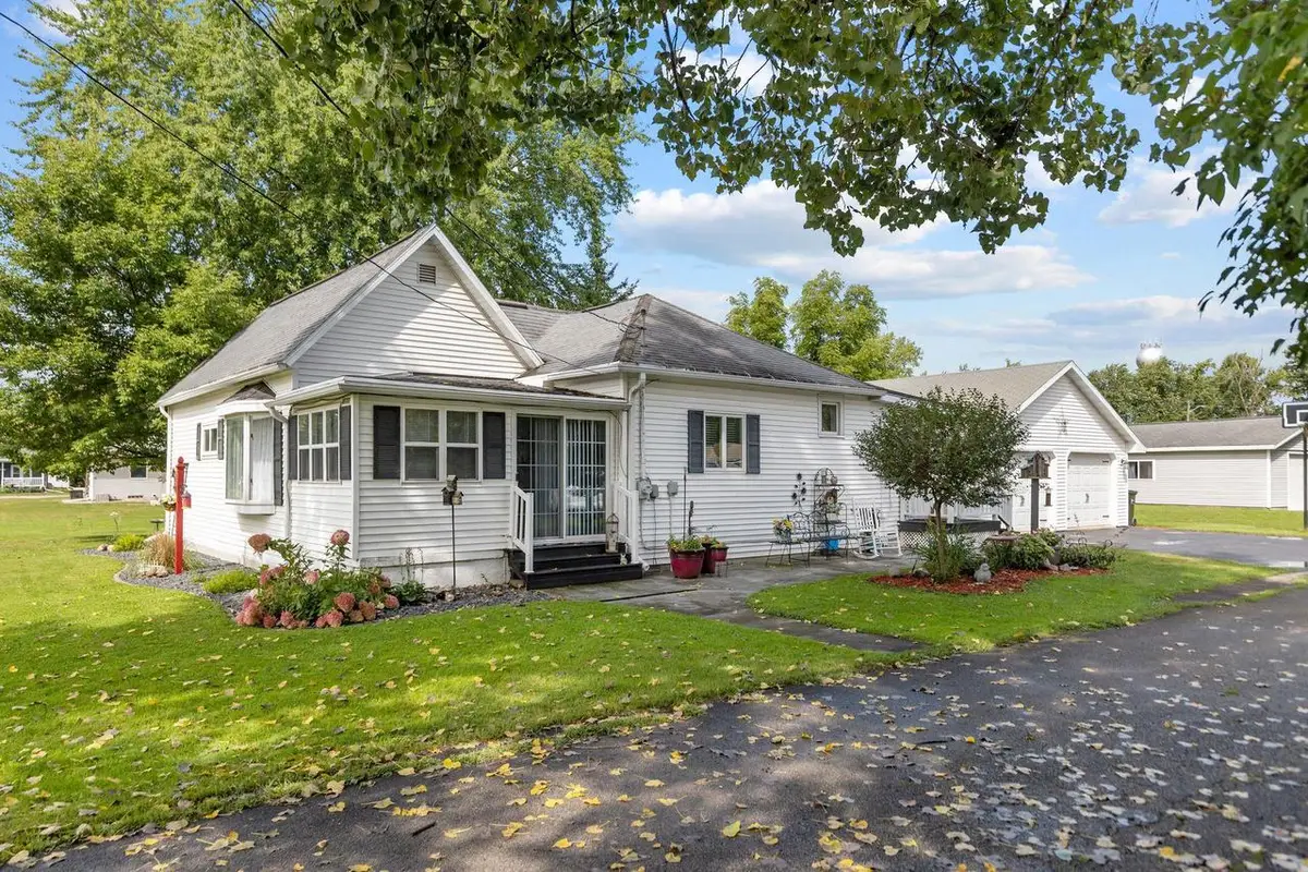 W7712 RAILROAD STREET, Shiocton, WI 54170 - #1