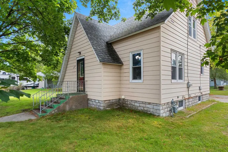 1524 6TH STREET, Marinette, WI 54143 - #2