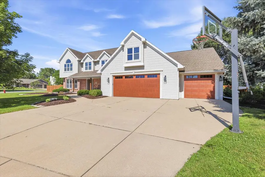 1900 LITTLE VALLEY COURT, De Pere, WI 54115 - #2