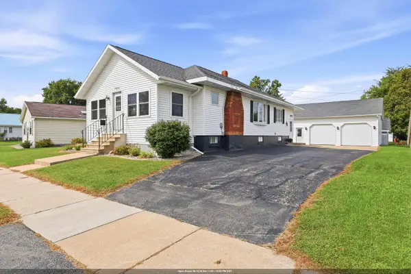 709 W NORTH WATER STREET, New London, WI 54961