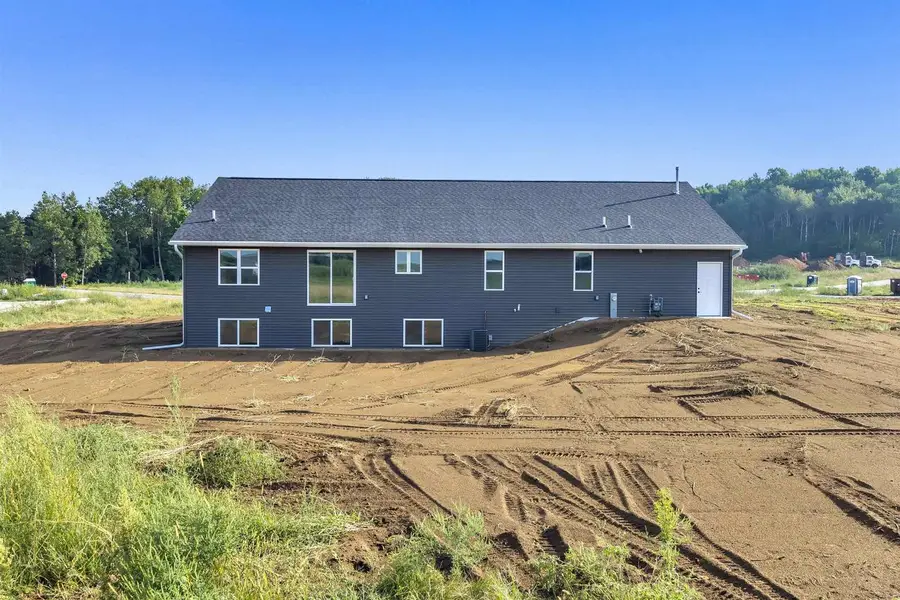 3735 HAROLDS WAY, Suamico, WI 54313 - #3