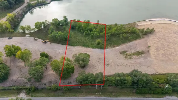 LEONARD POINT ROAD, Oshkosh, WI 54904