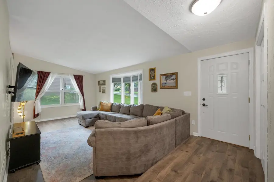 158 WINCHESTER WAY, Green Bay, WI 54302 - #3