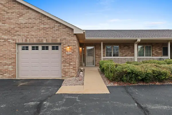1214 POND VIEW CIRCLE, De Pere, WI 54115