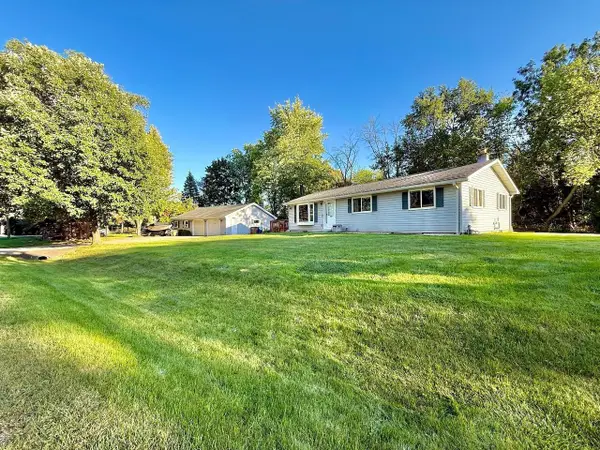 2829 SHELDON DRIVE, Oshkosh, WI 54942