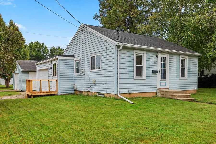 1105 W GRANT STREET, Appleton, WI 54914 - #2