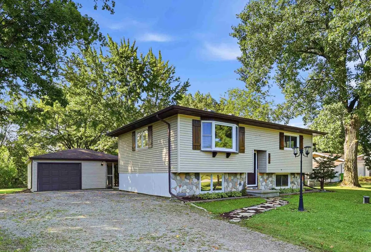 1931 SKY RANCH AVENUE, Oshkosh, WI 54904 - #1