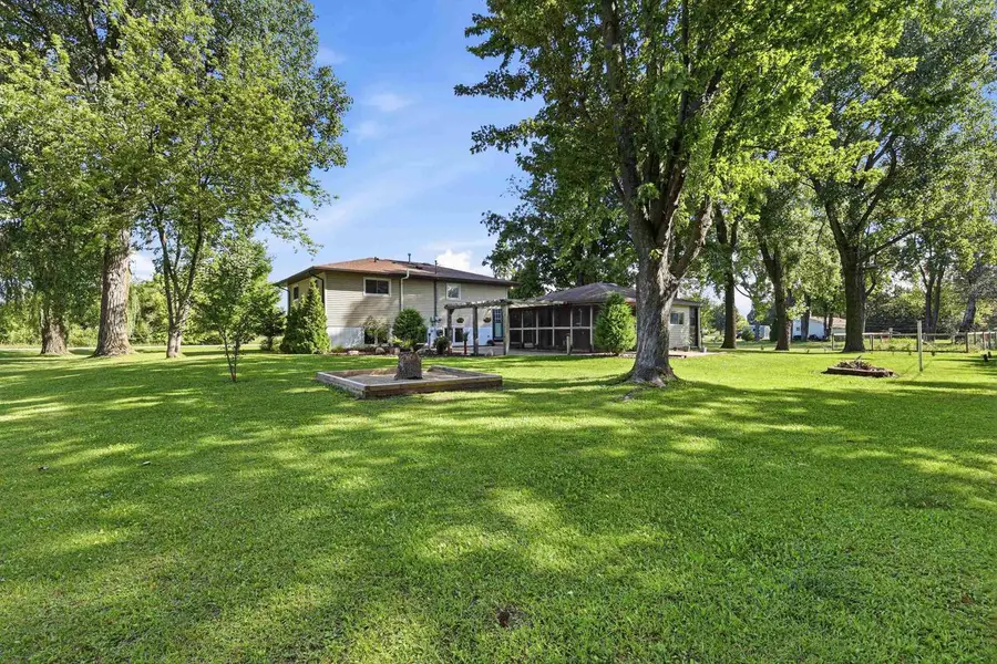 1931 SKY RANCH AVENUE, Oshkosh, WI 54904 - #3