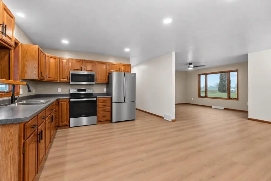 W1879 PLAINVIEW ROAD, Seymour, WI 54165 - #2