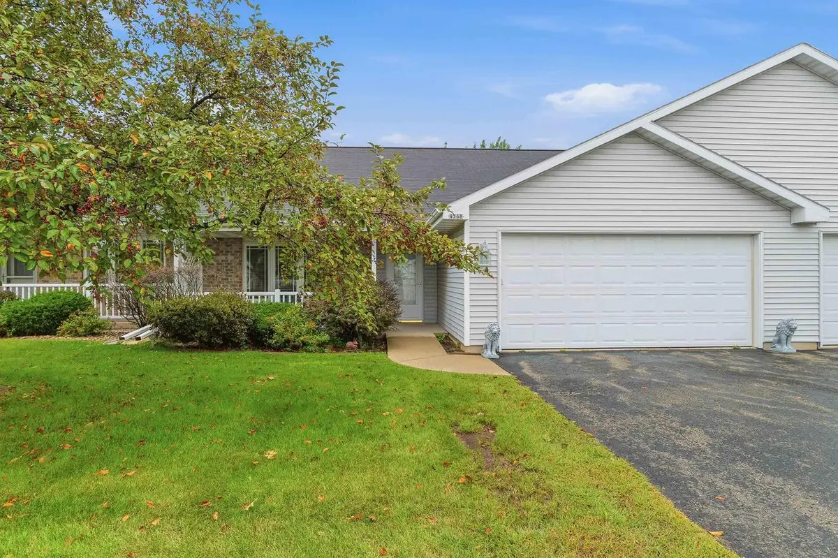 456 WYLDEWOOD DRIVE  #B, Oshkosh, WI 54904 - #1
