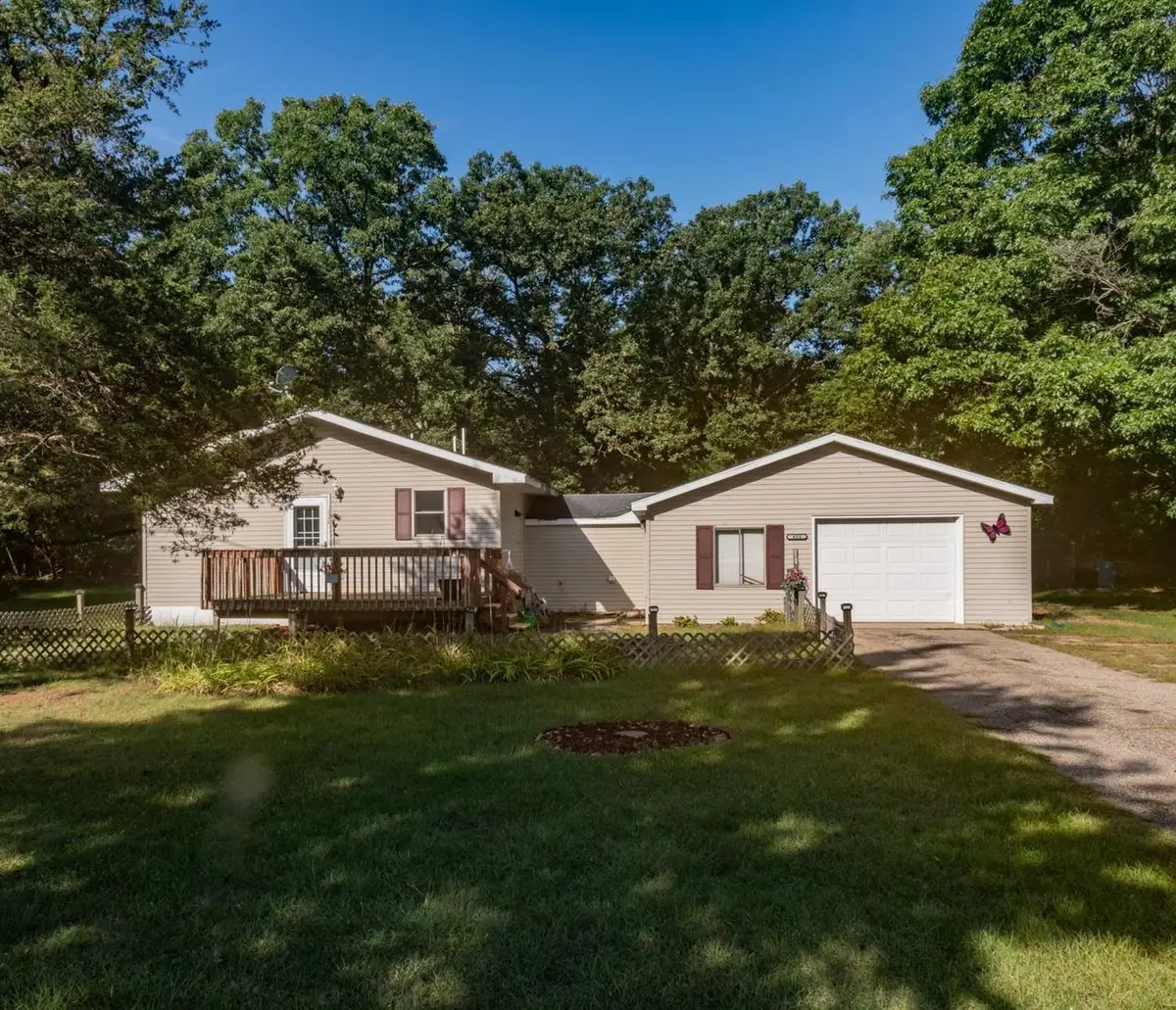 453 N 2ND AVENUE, Redgranite, WI 54970 - #1