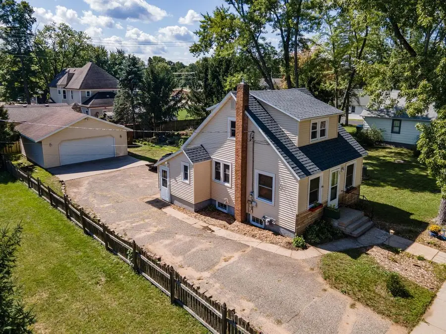 444 PARK AVENUE, Wild Rose, WI 54984 - #3