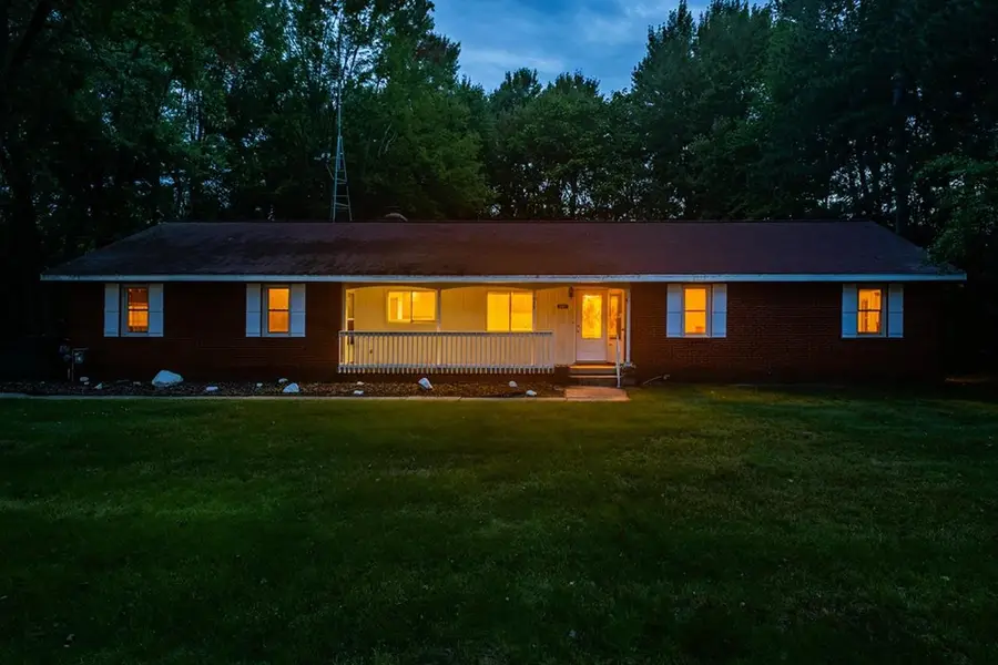 840 W BANNERMAN AVENUE, Redgranite, WI 54970 - #2