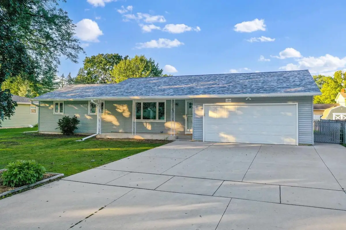 1194 APRIL LANE, Green Bay, WI 54304 - #1