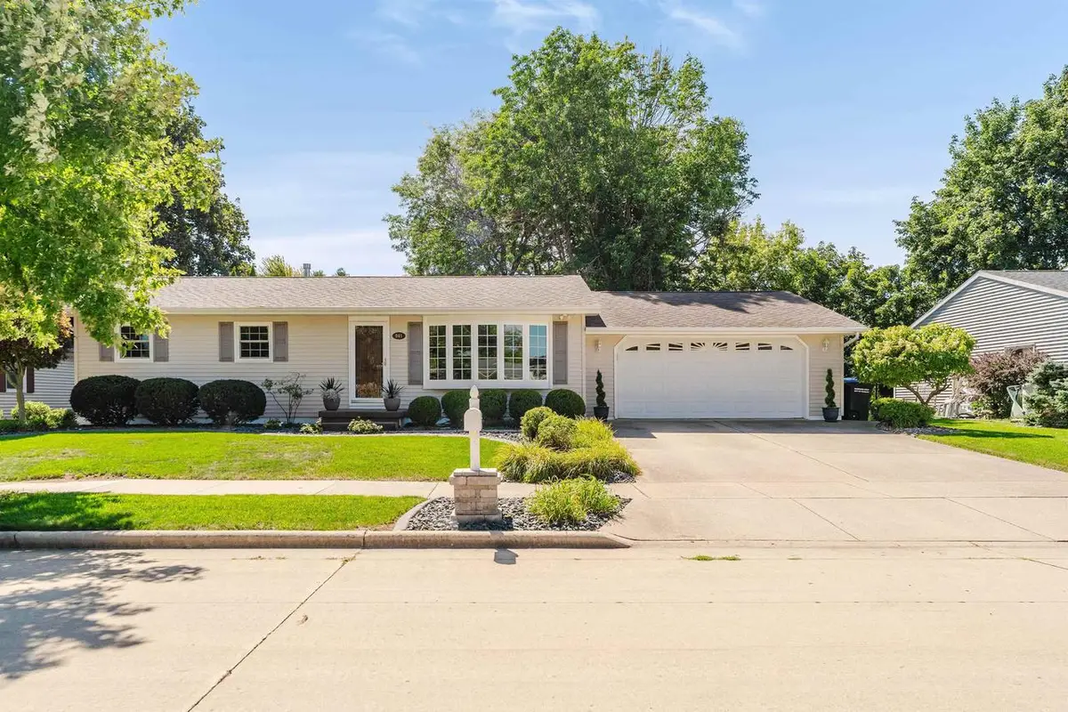 841 ECKARDT COURT, Oshkosh, WI 54902 - #1