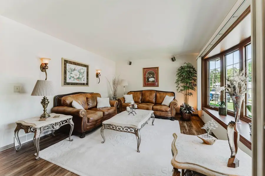 841 ECKARDT COURT, Oshkosh, WI 54902 - #3