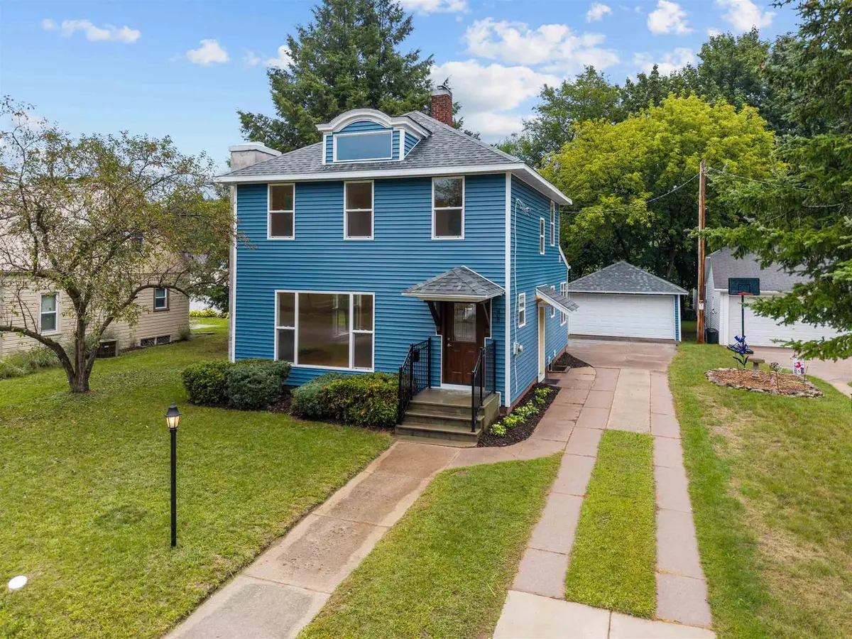 408 S SMALLEY STREET, Shawano, WI 54166 - #1