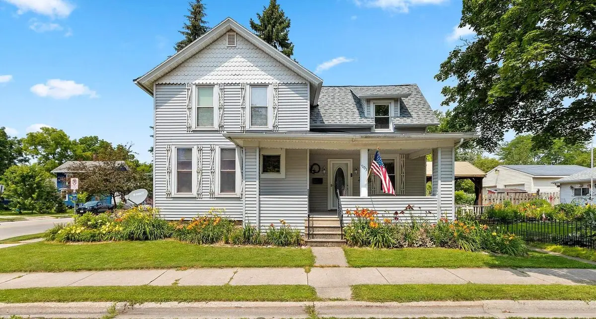 903 CHICAGO STREET, De Pere, WI 54115 - #1