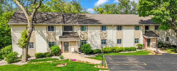 1 ALTENDORF PLACE  #8, Kaukauna, WI 54130