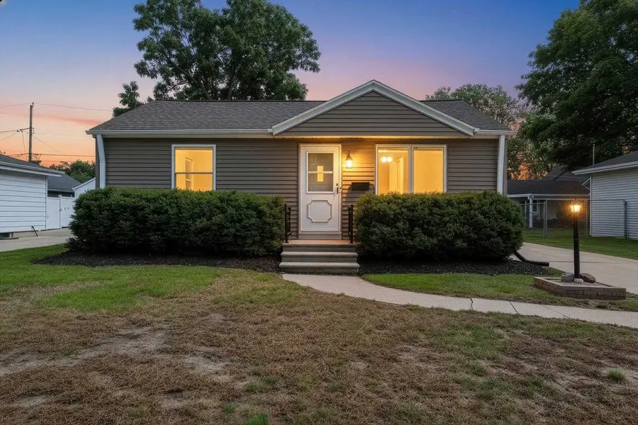 828 N PLATTEN STREET, Green Bay, WI 54303 - #3