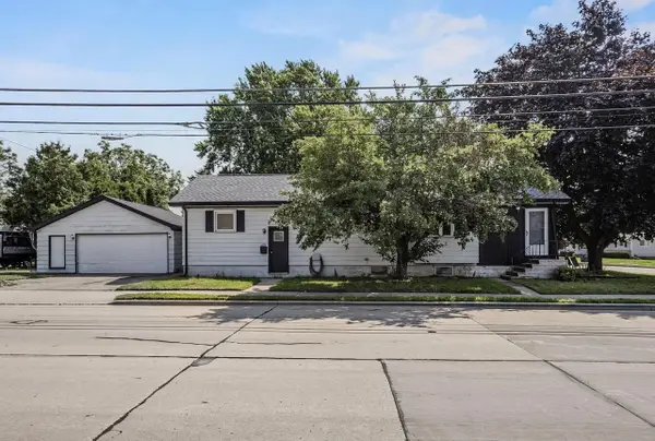 1222 KNAPP STREET, Oshkosh, WI 54902
