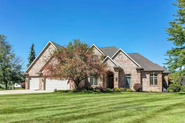 4360 HILTON HEAD COURT, Hobart, WI 54155