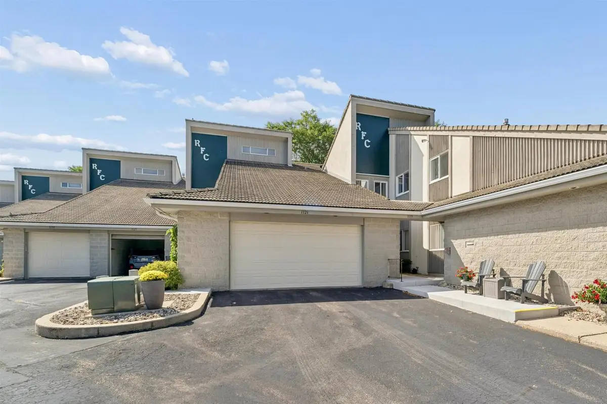 1121 S ONEIDA STREET, Appleton, WI 54915 - #1