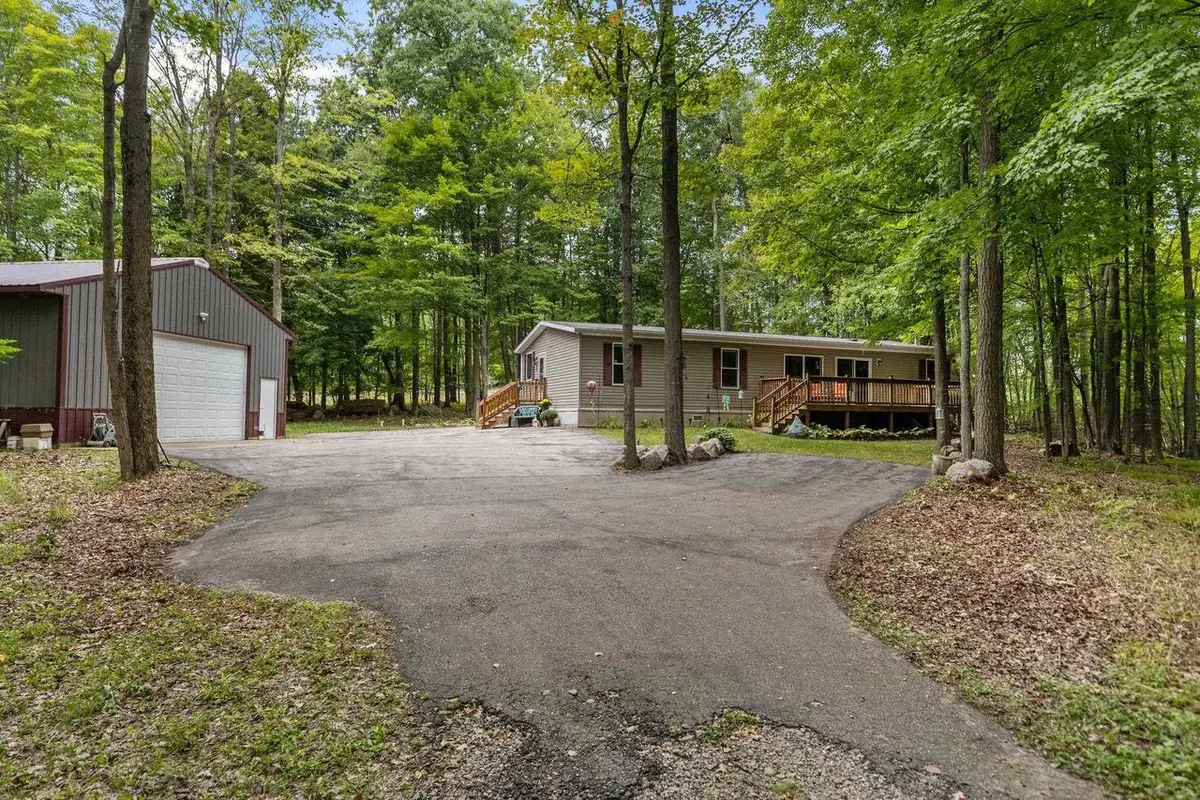 E2112 LAKE ROAD, Iola, WI 54945 - #1