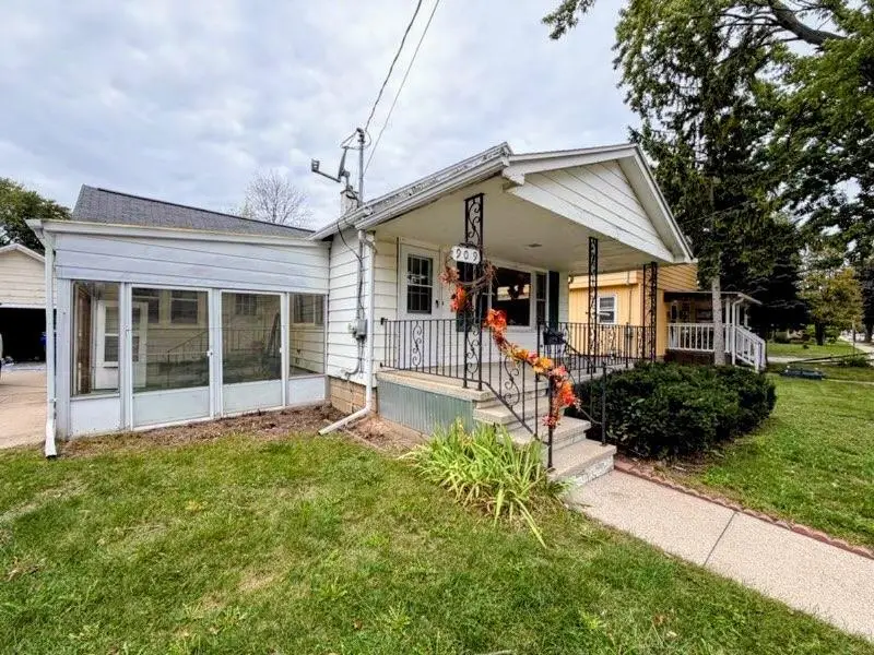 909 N MASON STREET, Appleton, WI 54914 - #1