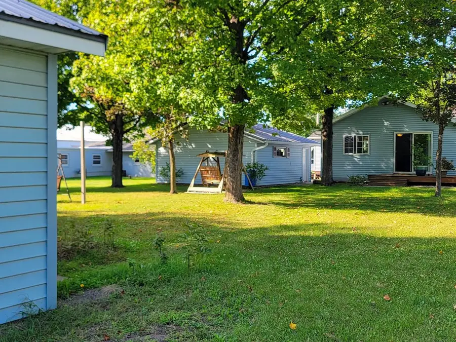 301 W HOWARD STREET, Manawa, WI 54949 - #3