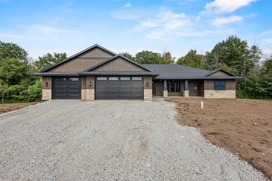 6157 BAY HILL COURT, Luxemburg, WI 54217 - #2