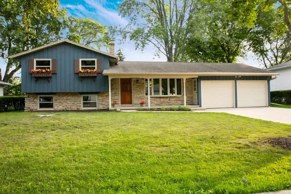 1255 APRIL LANE, Green Bay, WI 54304