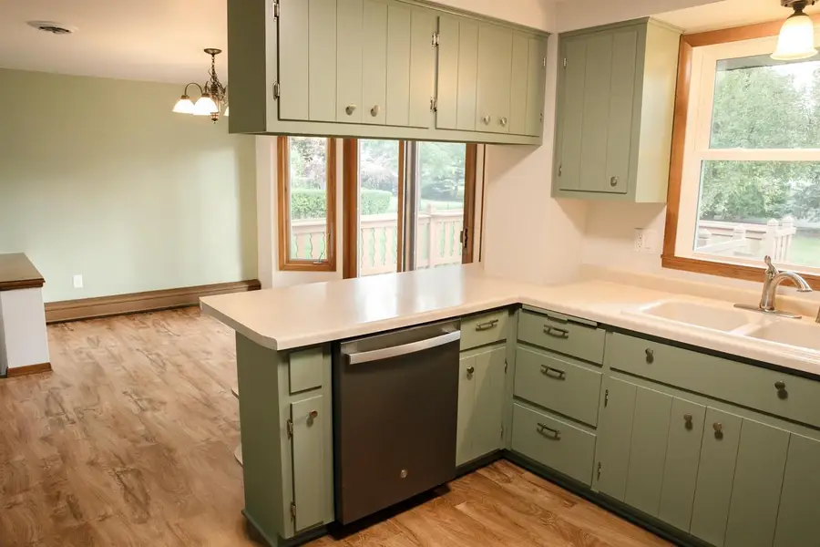 1255 APRIL LANE, Green Bay, WI 54304 - #2