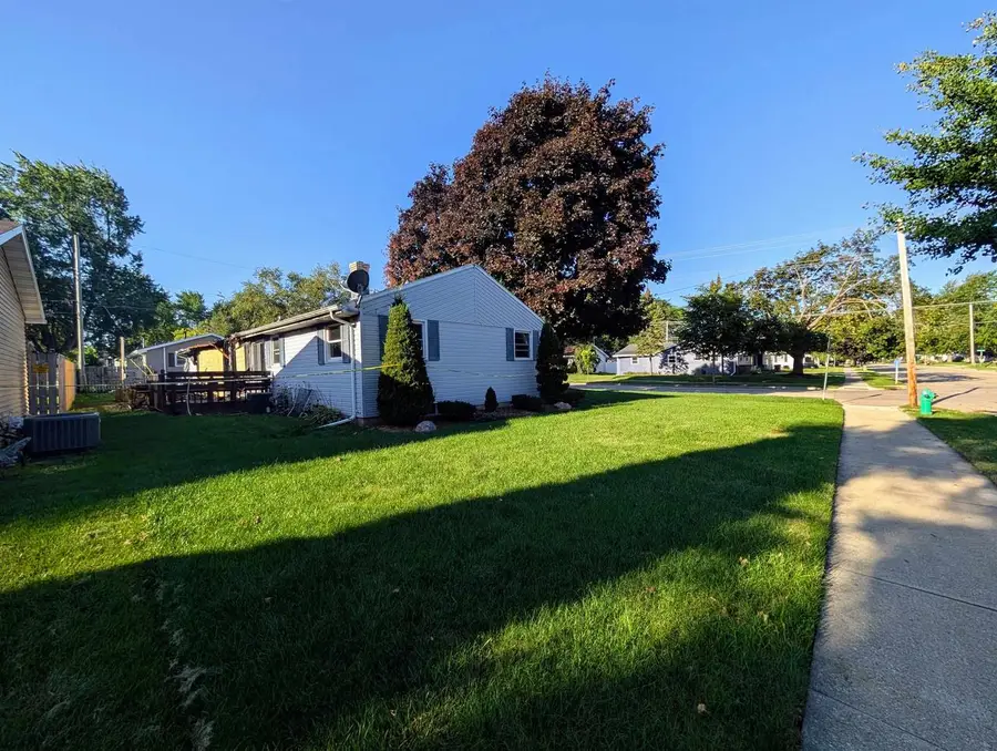 2500 S KERNAN AVENUE, Appleton, WI 54915 - #2