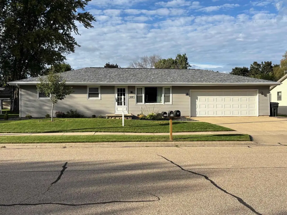 532 WILLOW DRIVE, Kaukauna, WI 54130 - #1