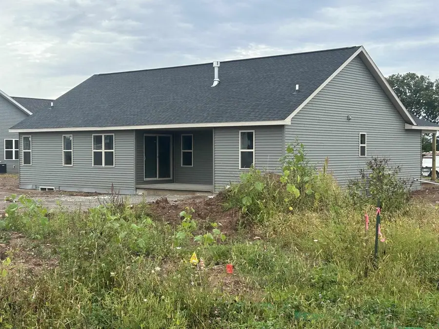 8361 MARLO AVENUE, Neenah, WI 54956 - #2