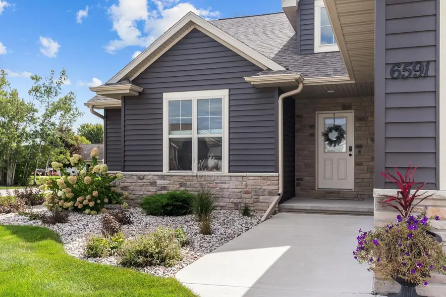 W6591 ETHAN DRIVE, Appleton, WI 54915 - #2