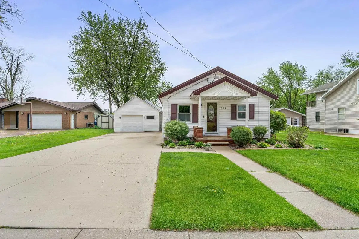 739 PARK STREET, Wrightstown, WI 54180 - #1